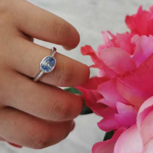 9k White Gold Ring with Gem Stone