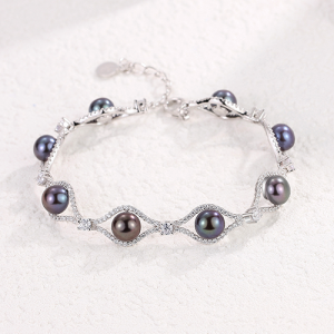 Black Pearl Bracelet